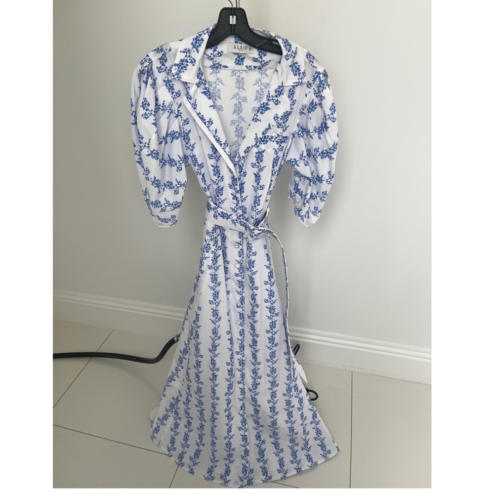 Beautiful blue and white long dress — new